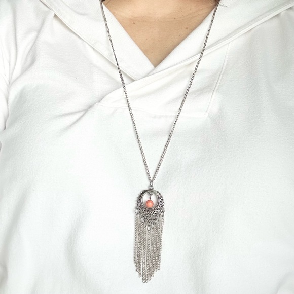 Vintage Paparazzi Jewelry Set Necklace 32โ And Tassle Earrings - Picture 7 of 7